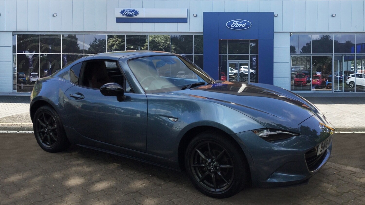 Used Mazda MX-5 RF 1.5 Sport Nav 2dr Petrol Convertible For Sale ...